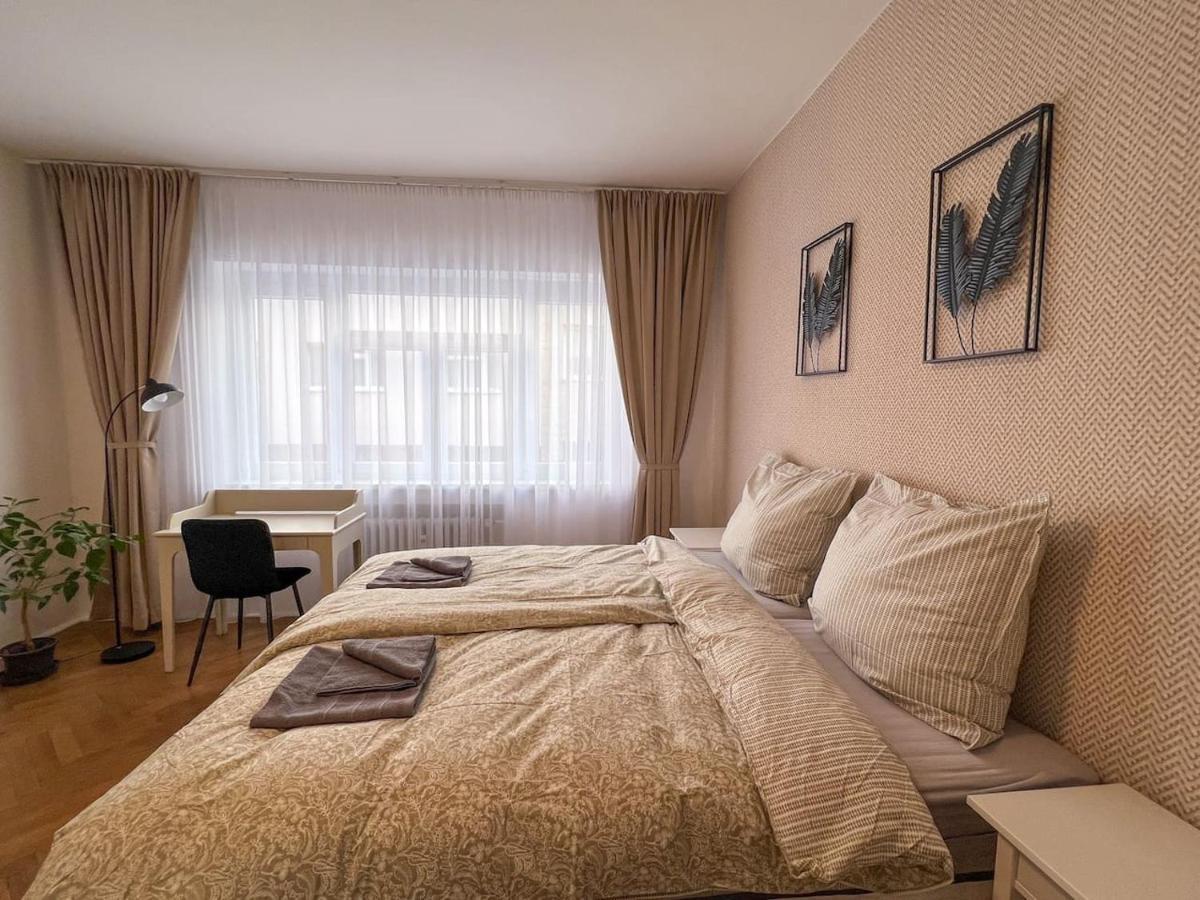 96M2 Of Comfort And Style: 4Bd Apartment In Old Town Pressburg Exterior foto
